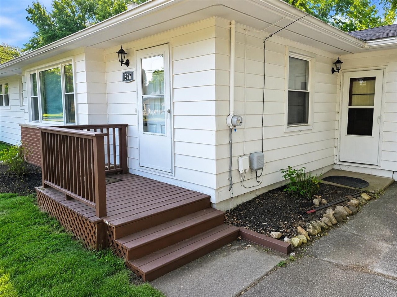 Homes for sale in Manchester, MI | 826 E Vernon St, Manchester, MI 48158 | MLS# 70547173