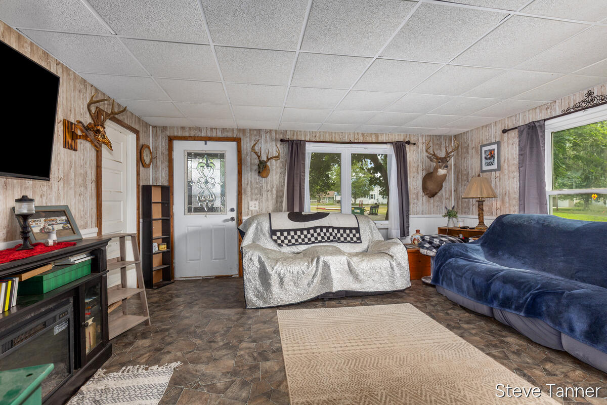 5th image of 117 W Pine St, Edmore, MI 48829 | MLS# 70547207