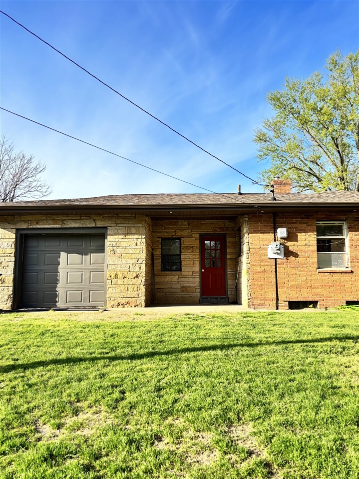 3rd image of 4736 South St, Benton Harbor, MI 49022 | MLS# 70547209