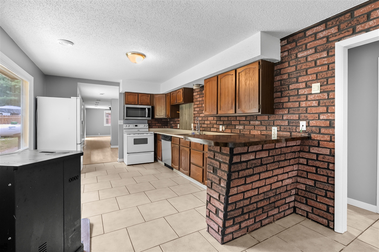 5th image of 47350 Flagler Rd, Bloomingdale, MI 49026 | MLS# 70547212