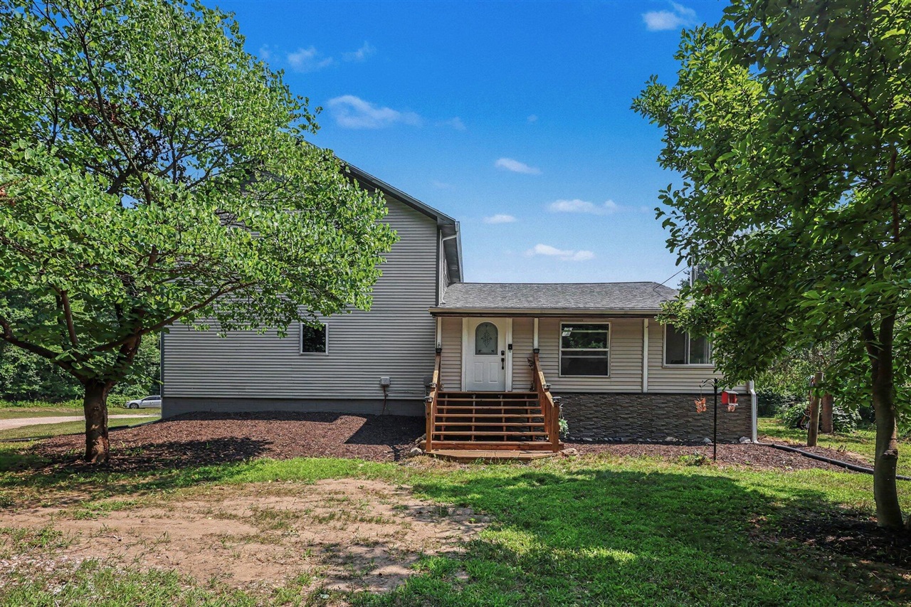2nd image of 19601 68th St, South Haven, MI 49090 | MLS# 70547213