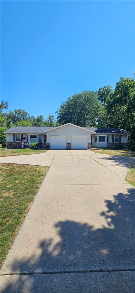 1st image of 2572 2574 Prairie St, Wyoming, MI 49519 | MLS# 70547250