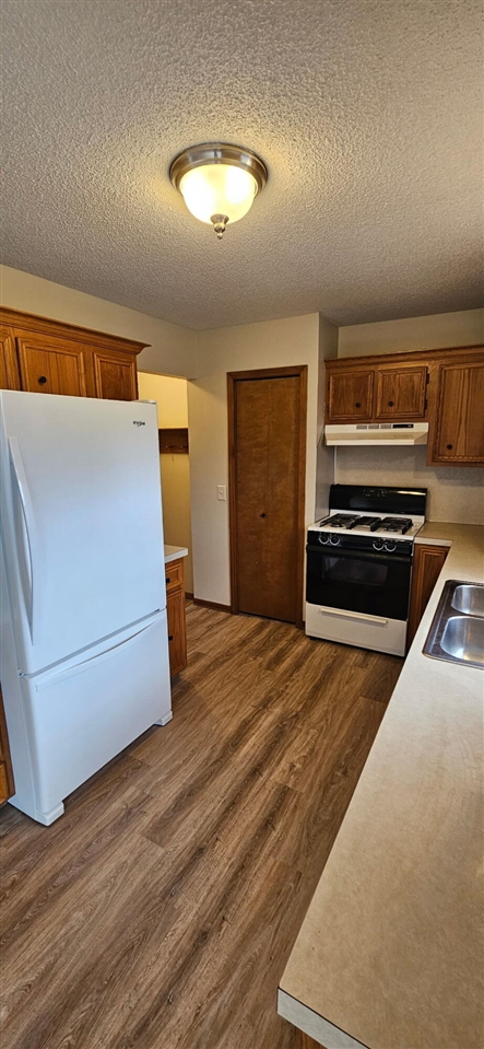 4th image of 2572-2574 Prairie St, Wyoming, MI 49519 | MLS# 70547250