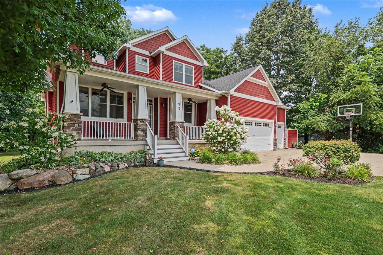 2nd image of 182 Woodhaven Dr, Battle Creek, MI 49015 | MLS# 70547294