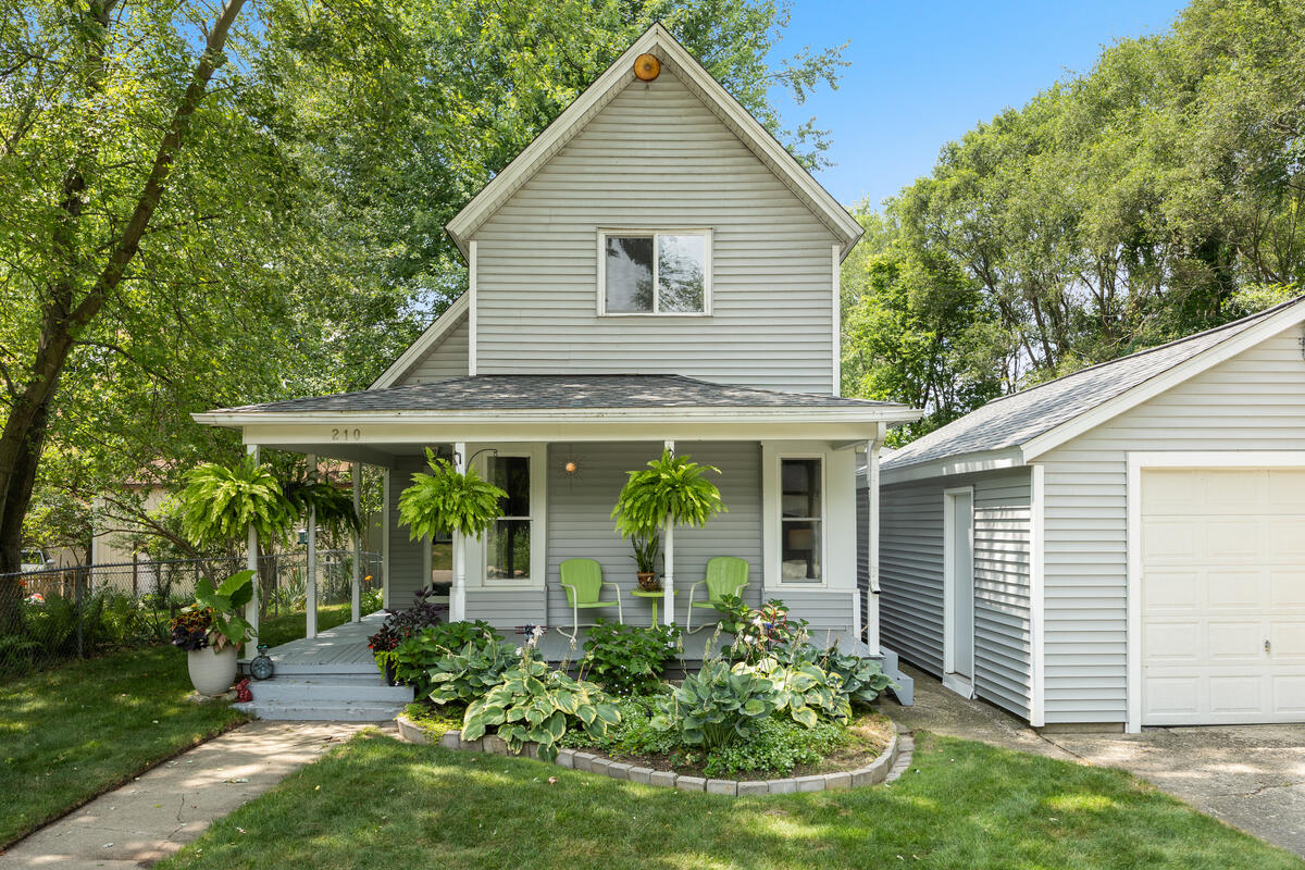 1st image of 210 Keeler St, Middleville, MI 49333 | MLS# 70547295
