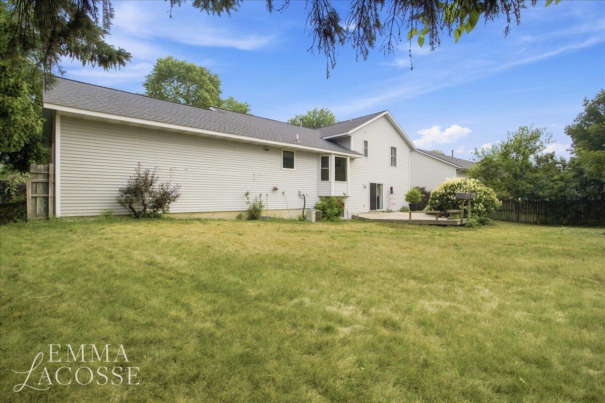 4th image of 3560 Rush Creek Dr, Hudsonville, MI 49426 | MLS# 70547314