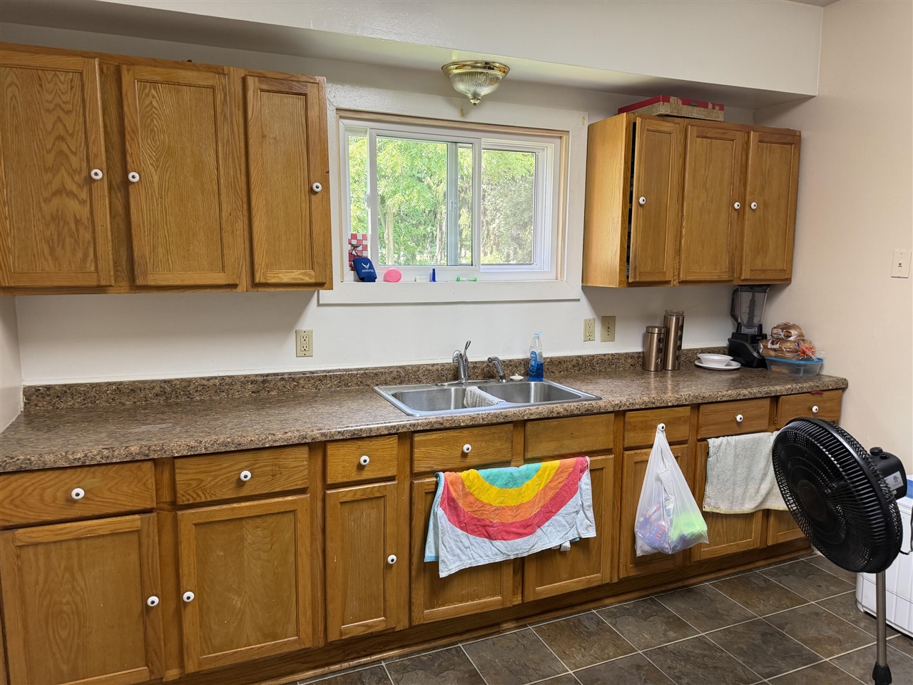 3rd image of 1004 S Jackson St, Jackson, MI 49203 | MLS# 70547336