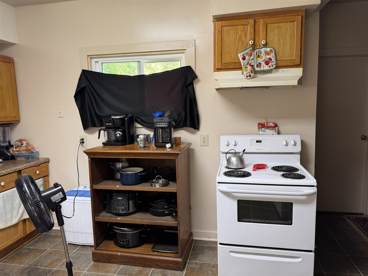 4th image of 1004 S Jackson St, Jackson, MI 49203 | MLS# 70547336