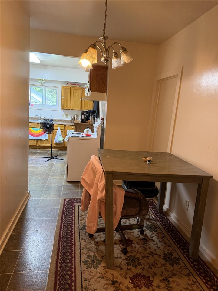 5th image of 1004 S Jackson St, Jackson, MI 49203 | MLS# 70547336