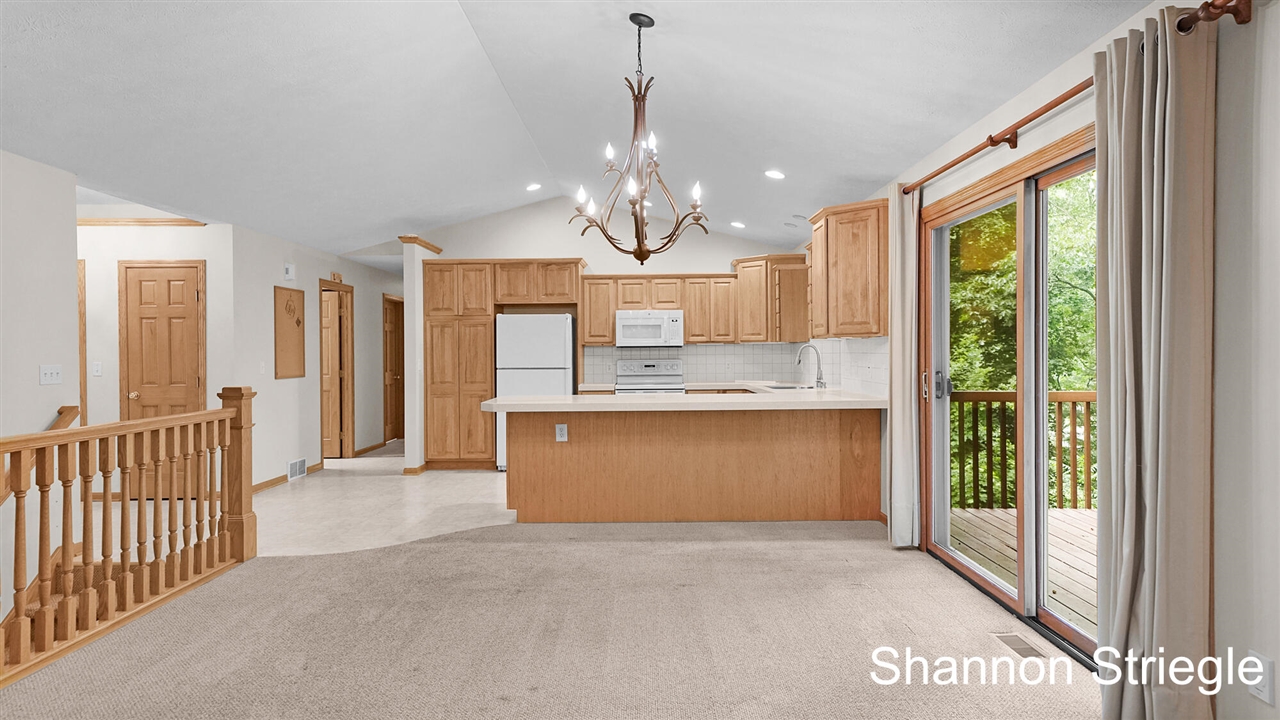 Photo 4 of Single family home for sale at 4864 Westshire Dr, Comstock Park, MI 49321 | MLS# 70547337 | Listing updated on 2026-09-16