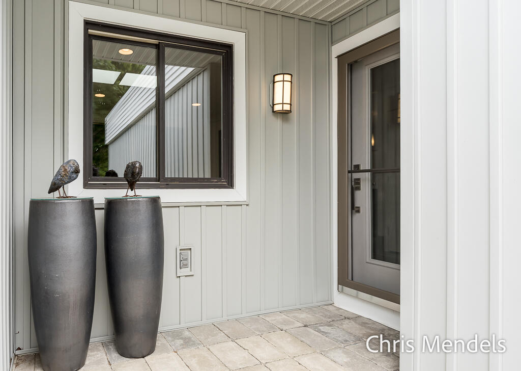4th image of 29 Sherman Ave, Grand Haven, MI 49417