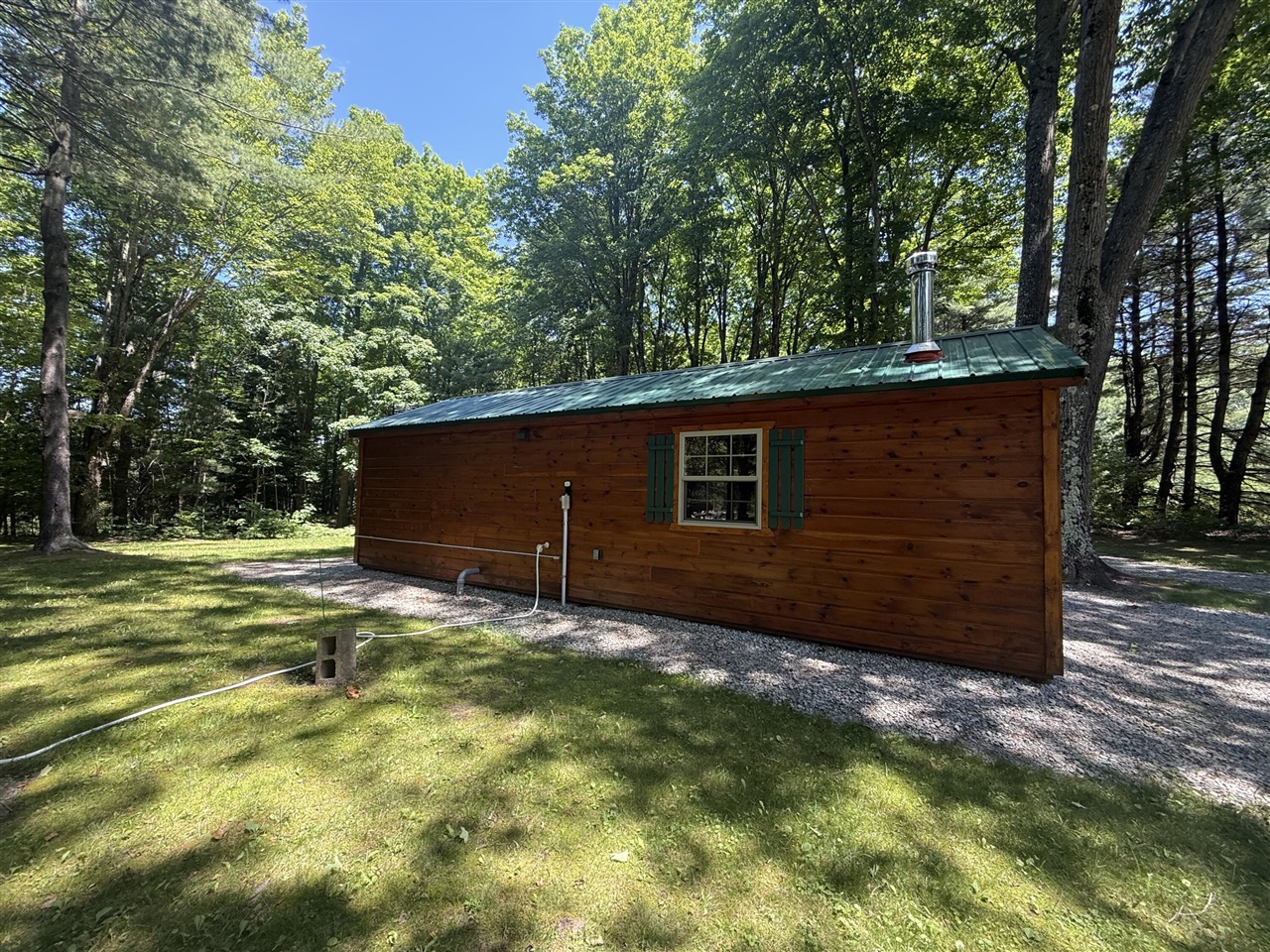 Photo 2 of Single family home for sale at 5268 N Alpine Dr, Luther, MI 49656 | MLS# 70547378 | Listing updated on 2026-09-16