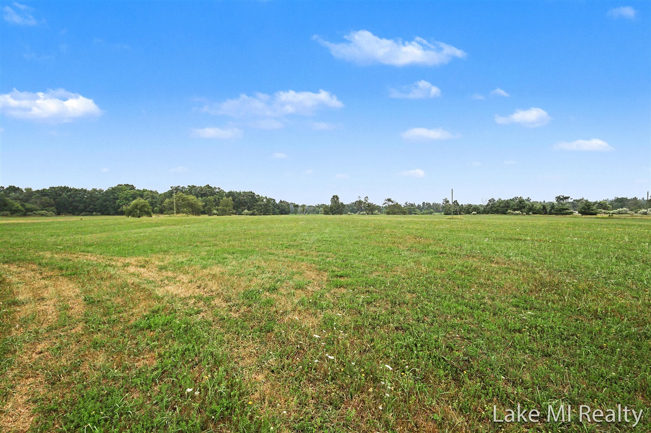 14th image of 12650 Jefferson Rd, Morley, MI 49336 | MLS# 70547408