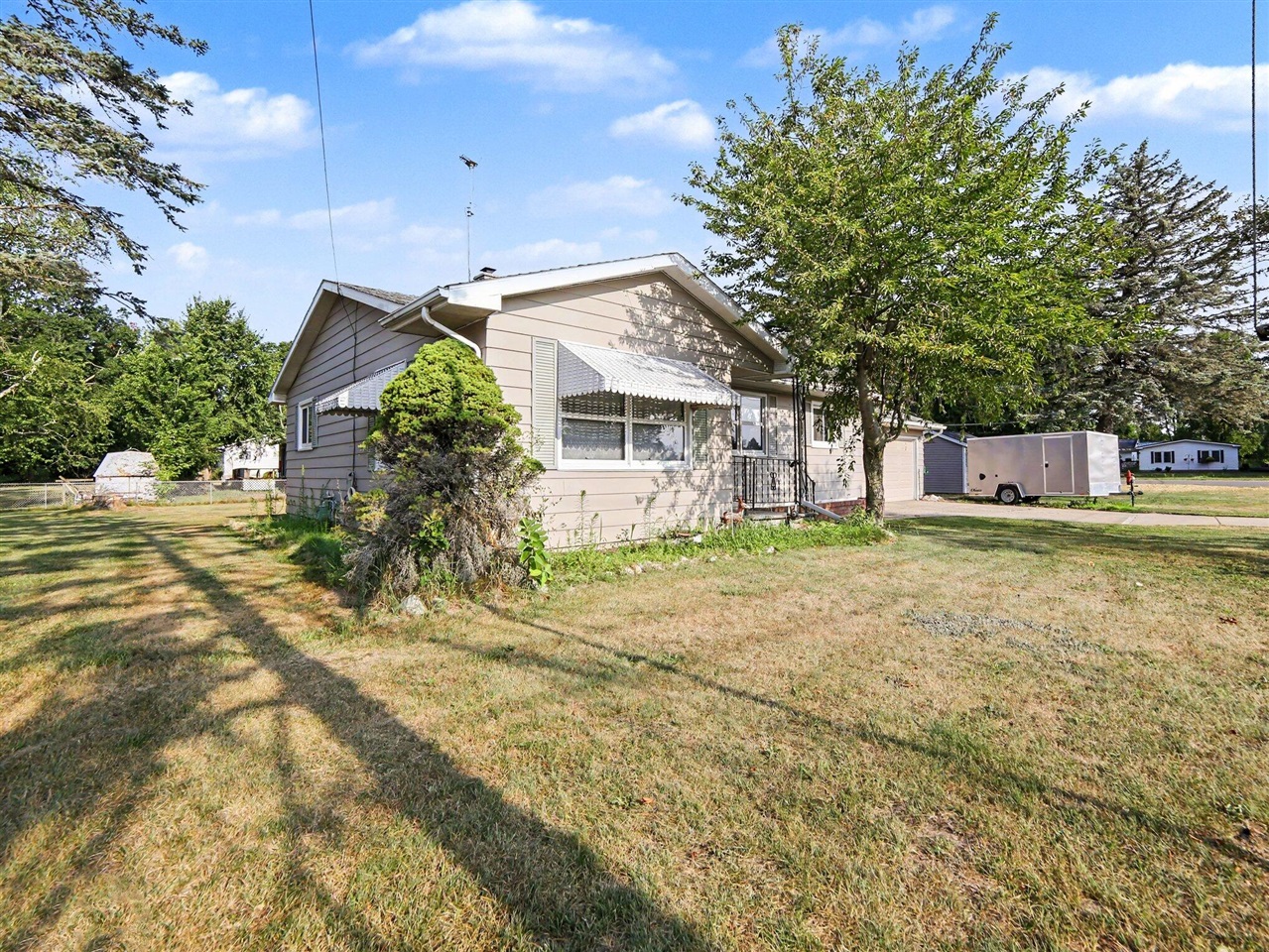 2nd image of 195 Smith St, Hesperia, MI 49421 | MLS# 70547456