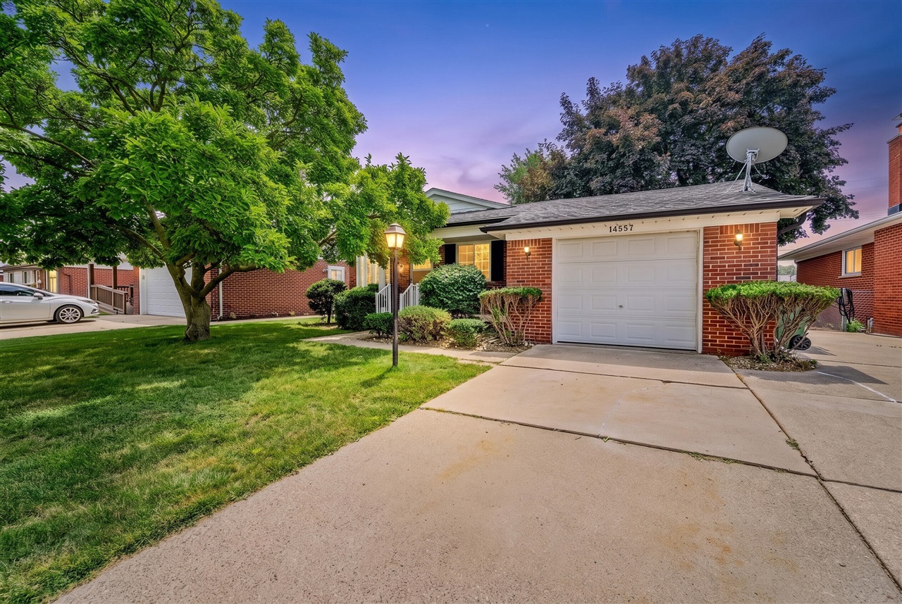 2nd image of 14557 Michigan Blvd, Allen Park, MI 48101 | MLS# 70547471