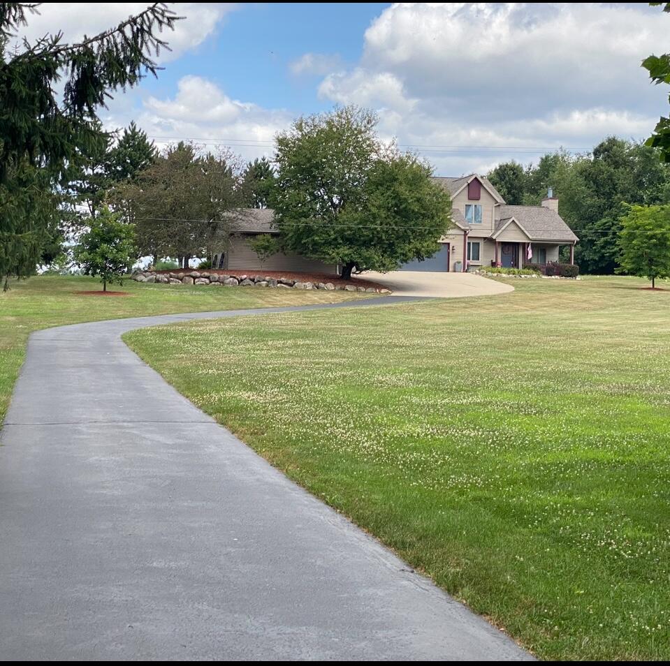 2nd image of 2333 Watkins Rd, Battle Creek, MI 49015 | MLS# 70547478