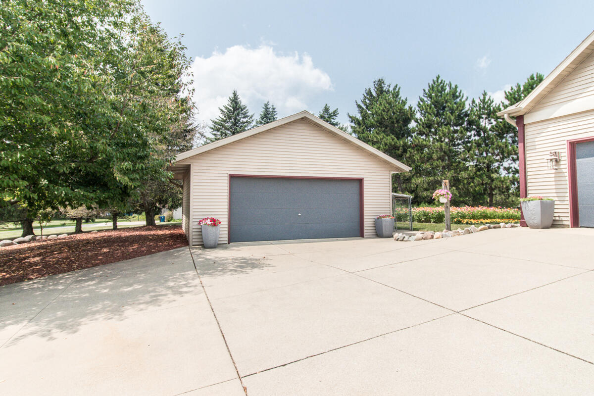 4th image of 2333 Watkins Rd, Battle Creek, MI 49015 | MLS# 70547478