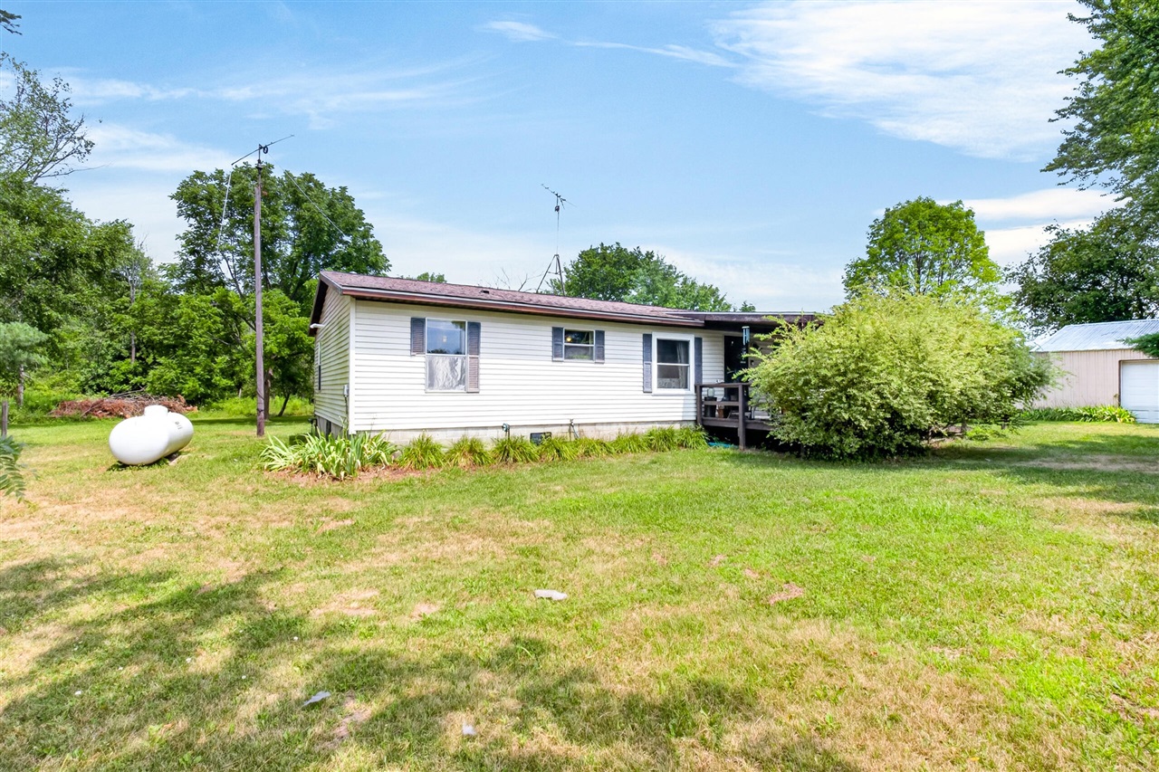 27th image of 42956 6th Ave, Bloomingdale, MI 49026 | MLS# 70547479