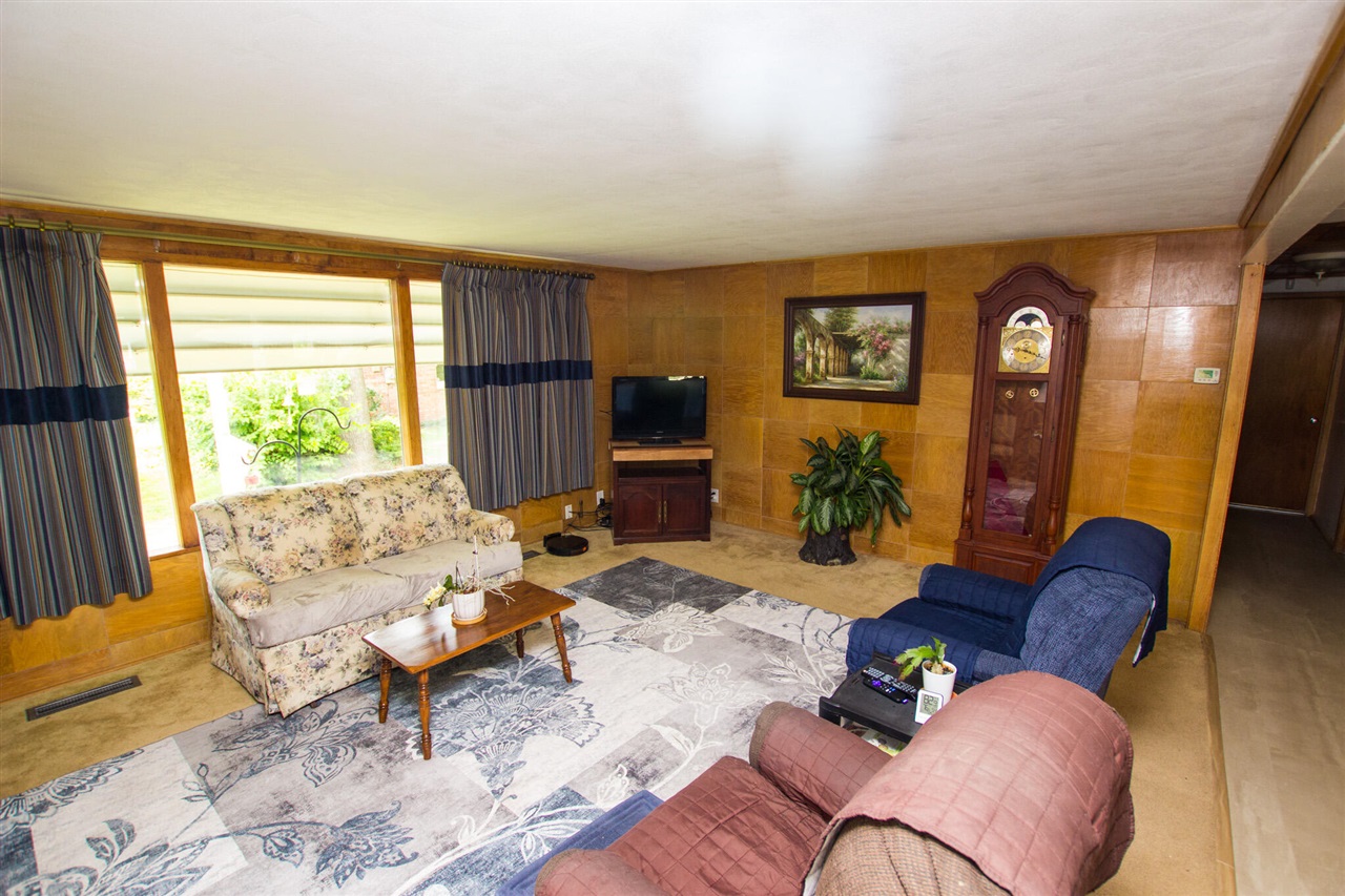 4th image of 119 Cross St, Dowagiac, MI 49047 | MLS# 70547491