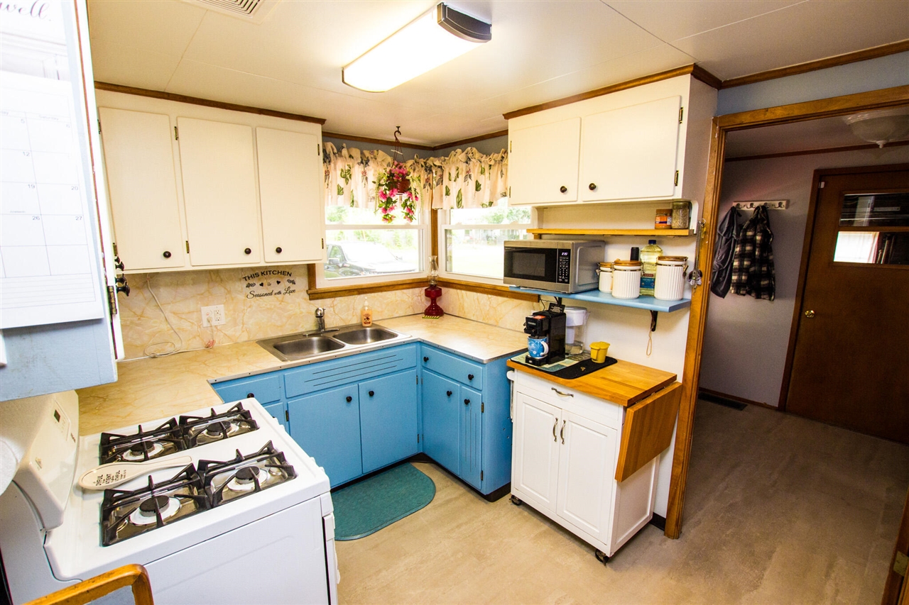 5th image of 119 Cross St, Dowagiac, MI 49047 | MLS# 70547491