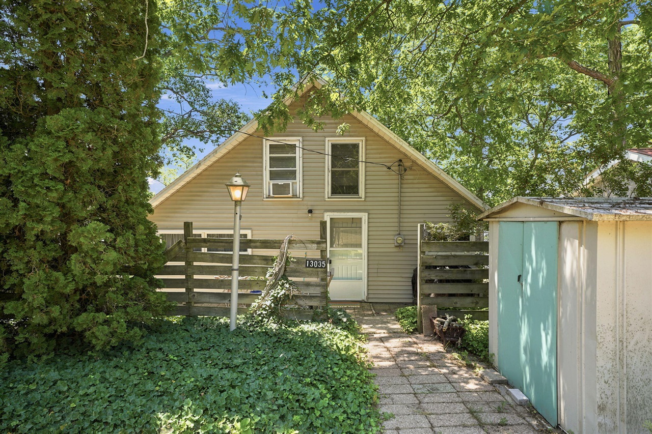 2nd image of 13035 S Englewright Dr, Sand Lake, MI 49343 | MLS# 70547497