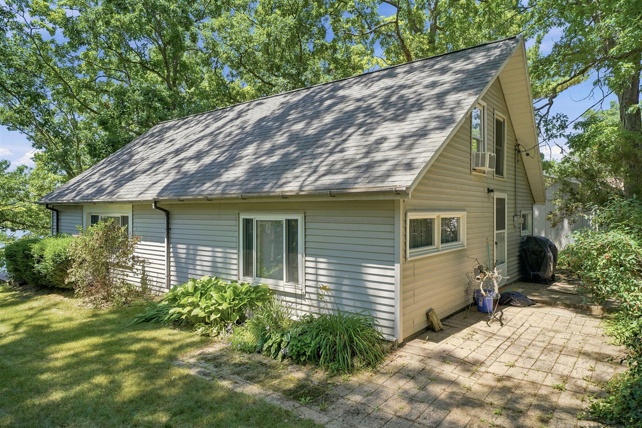 3rd image of 13035 S Englewright Dr, Sand Lake, MI 49343 | MLS# 70547497