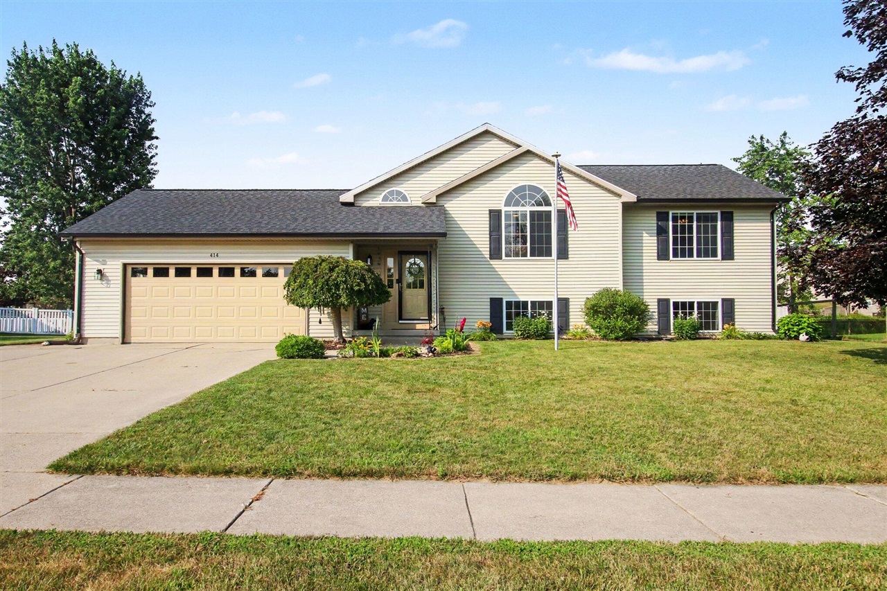 1st image of 414 Voyager Dr, Wayland, MI 49348 | MLS# 70547514