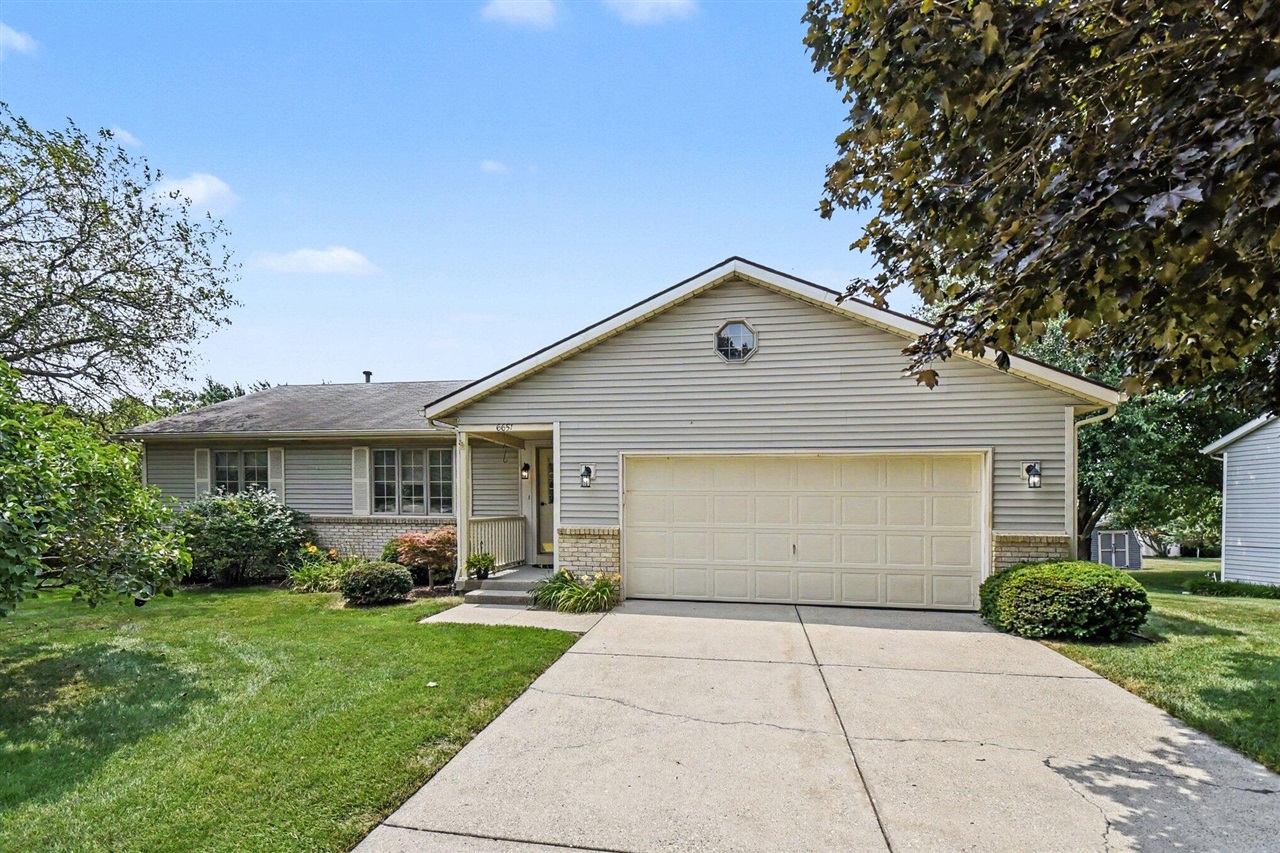 2nd image of 6651 Sunfield Dr, Byron Center, MI 49315 | MLS# 70547517