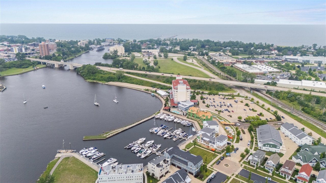 Photo 2 of Condo for sale at 844 Sailors Way, Saint Joseph, MI 49085 | MLS# 70547529 | Listing updated on 2026-10-02