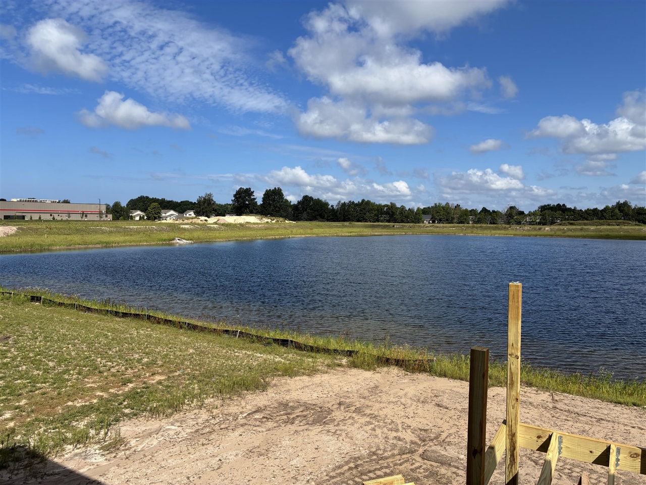 5th image of 1890 Lowe Dr, Spring Lake, MI 49456 | MLS# 70547541