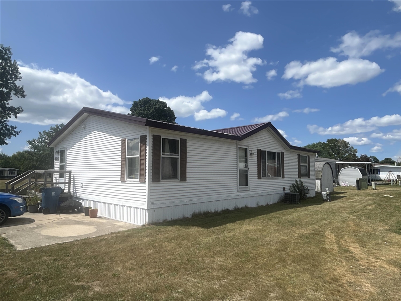 1st image of 1219 Royal Dr, Fremont, MI 49412 | MLS# 70547558