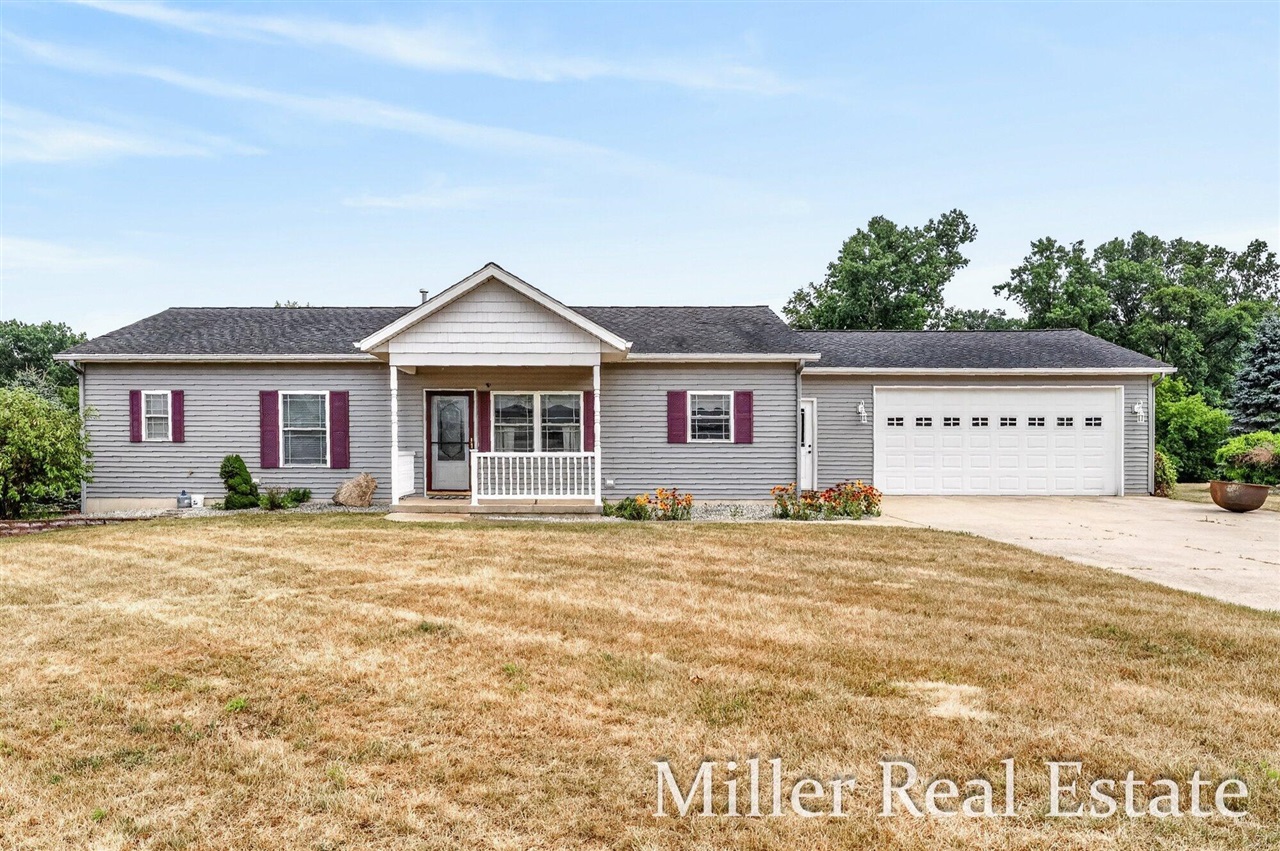 2nd image of 1028 Old Barn Rd, Freeport, MI 49325 | MLS# 70547565