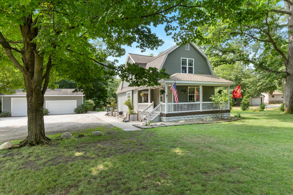 3rd image of 343 Eugene Ave, Norton Shores, MI 49441 | MLS# 70547568