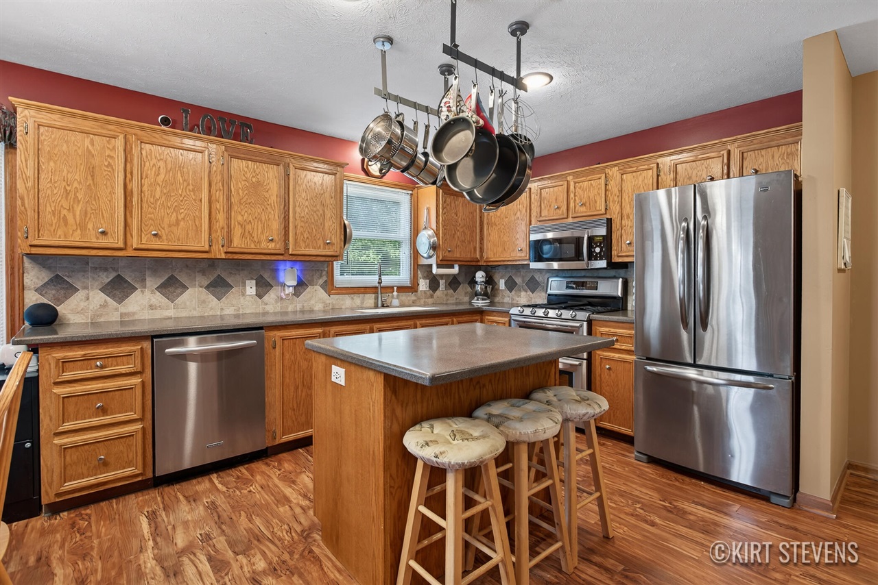 2nd image of 5911 Frostline Dr, Allendale, MI 49401 | MLS# 70547602