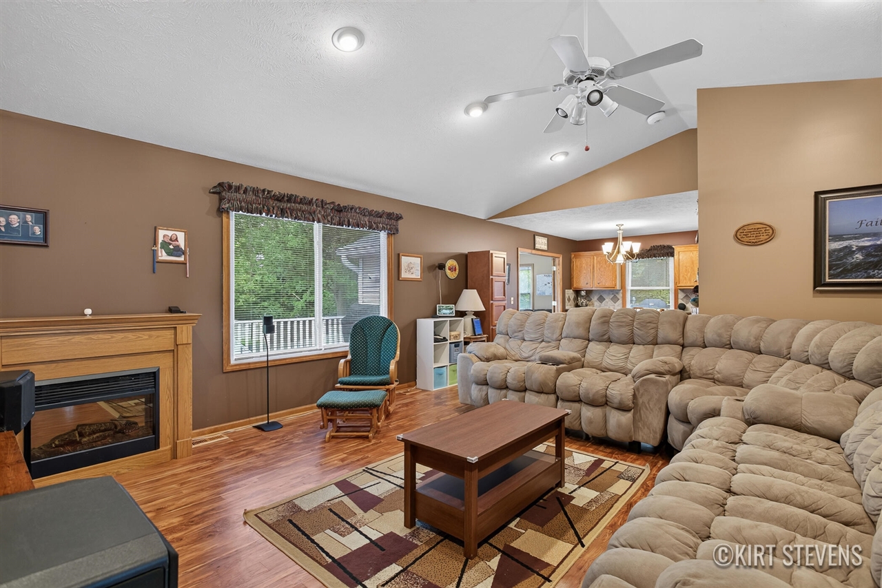 3rd image of 5911 Frostline Dr, Allendale, MI 49401 | MLS# 70547602
