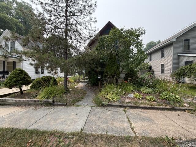 3rd image of 220 Prairie St, Charlotte, MI 48813 | MLS# 70547611