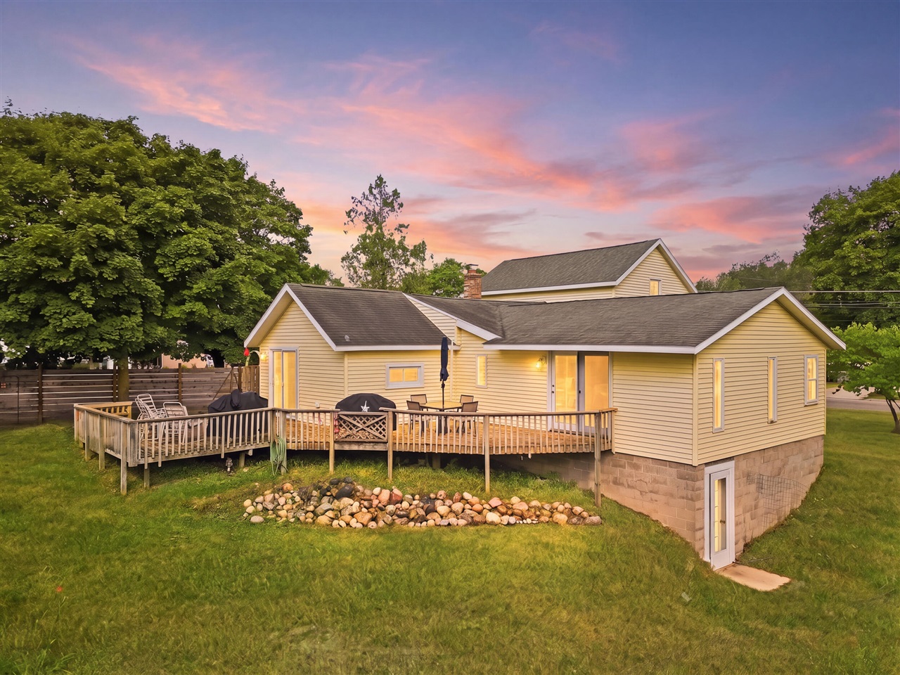 1st image of 506 N Lincoln Ave, Lakeview, MI 48850 | MLS# 70547624