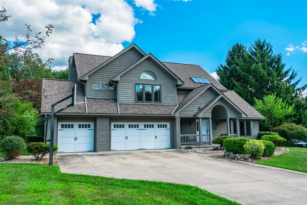 2nd image of 135 Tiffany Ln, Battle Creek, MI 49015 | MLS# 70547631