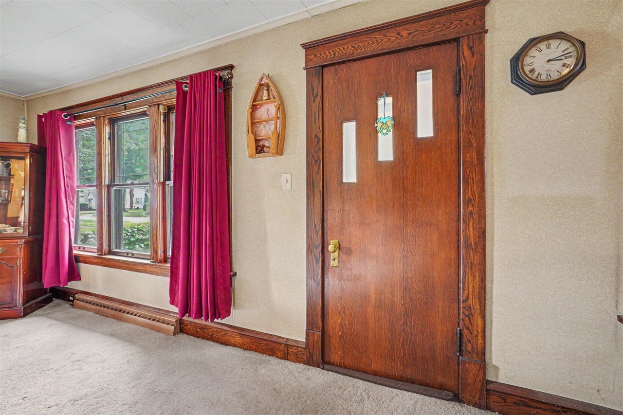 5th image of 601 Elm St, Three Rivers, MI 49093 | MLS# 70547645