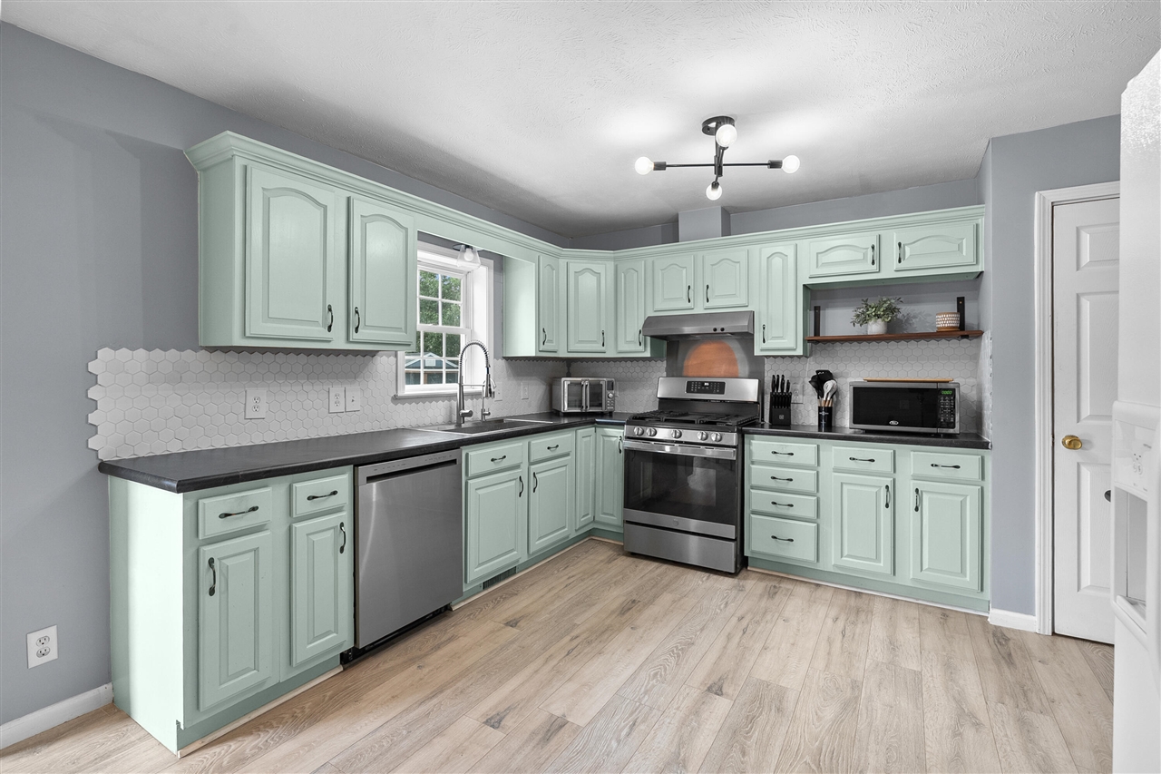 Photo 3 of Single family home for sale at 1138 Wintercherry Ln, Vicksburg, MI 49097 | MLS# 70547646 | Listing updated on 2026-09-14