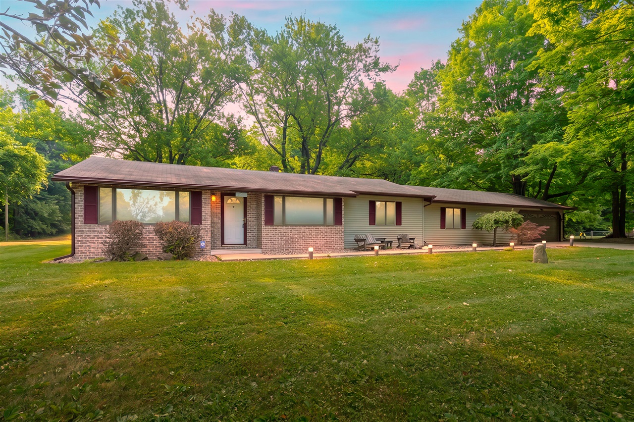 1st image of 12876 Helmer Rd, Battle Creek, MI 49015 | MLS# 70547649