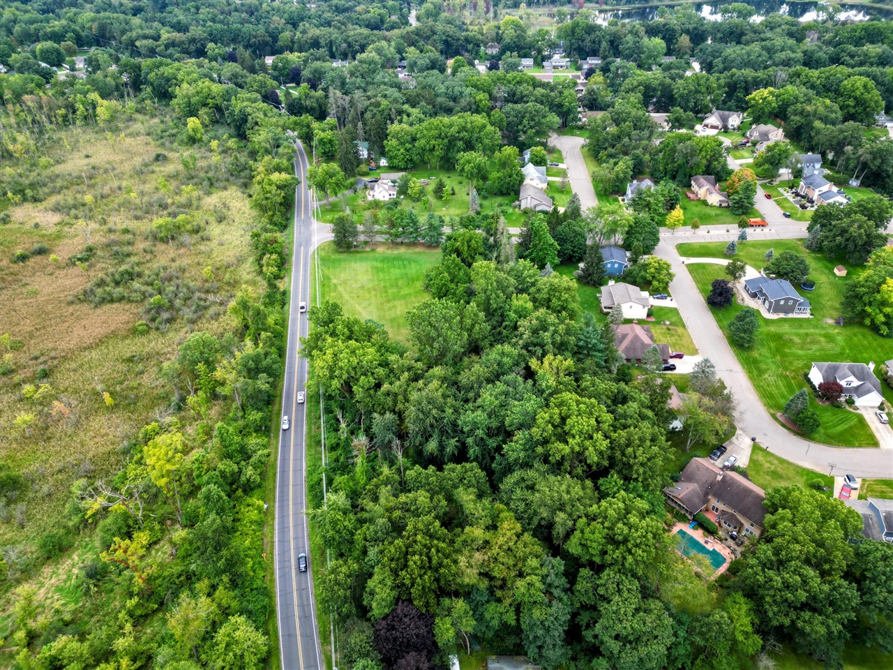 Photo 4 of Sale Pending at 5000 S Jackson Rd, Jackson, MI 49201 | MLS# 70547656 | Listing updated on 2026-09-21