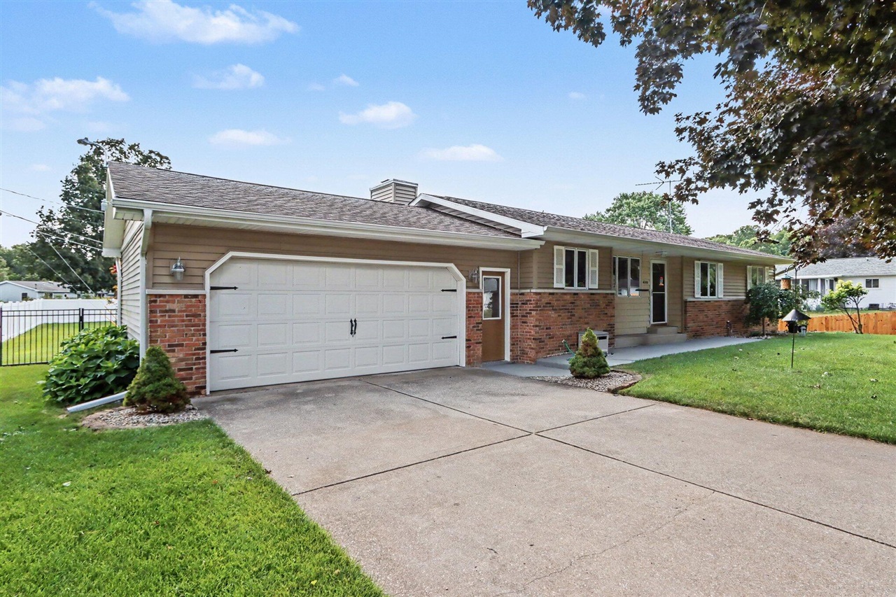 2nd image of 47401 Klett Rd, Paw Paw, MI 49079 | MLS# 70547723