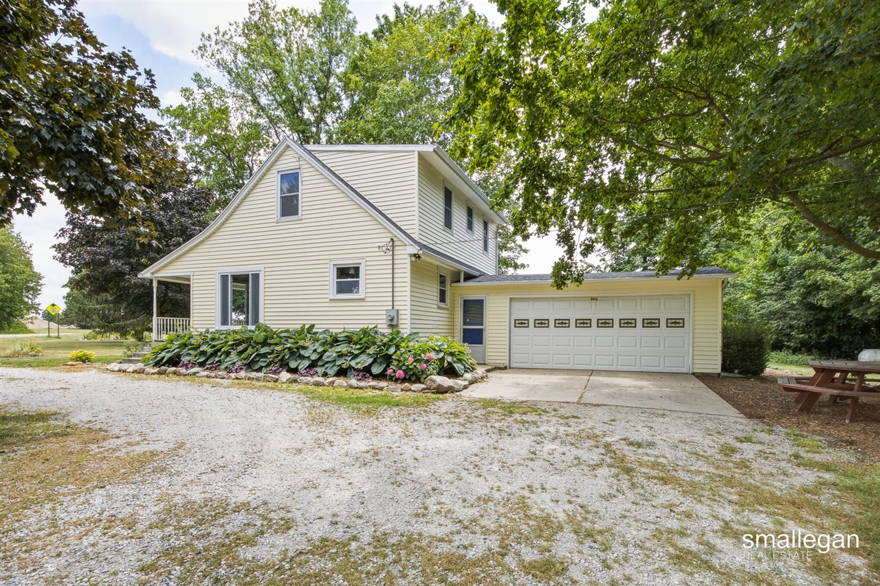 Photo 2 of Single family home for sale at 4005 Hendershot Ave, Grand Rapids, MI 49544 | MLS# 70547750 | Listing updated on 2026-09-16
