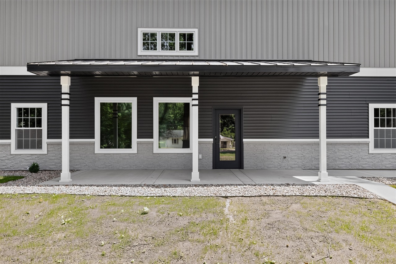 3rd image of 3153 College St, Niles, MI 46637 | MLS# 70547798