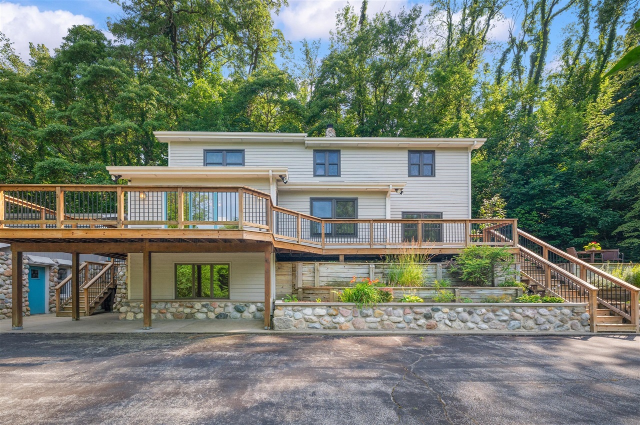 2nd image of 500 Tuttle Rd, Baroda, MI 49101 | MLS# 70547816