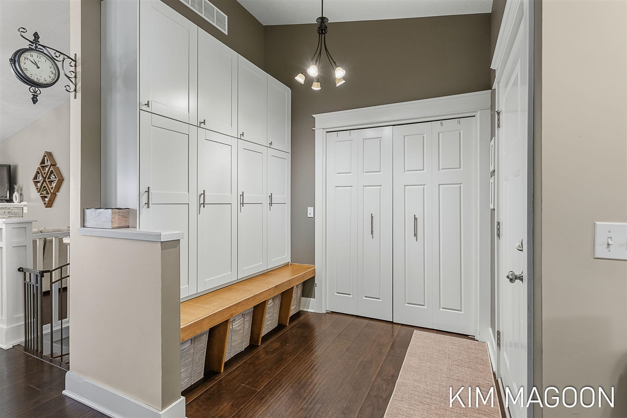 5th image of 12569 Canterbury Ct, Grand Haven, MI 49417 | MLS# 70547818