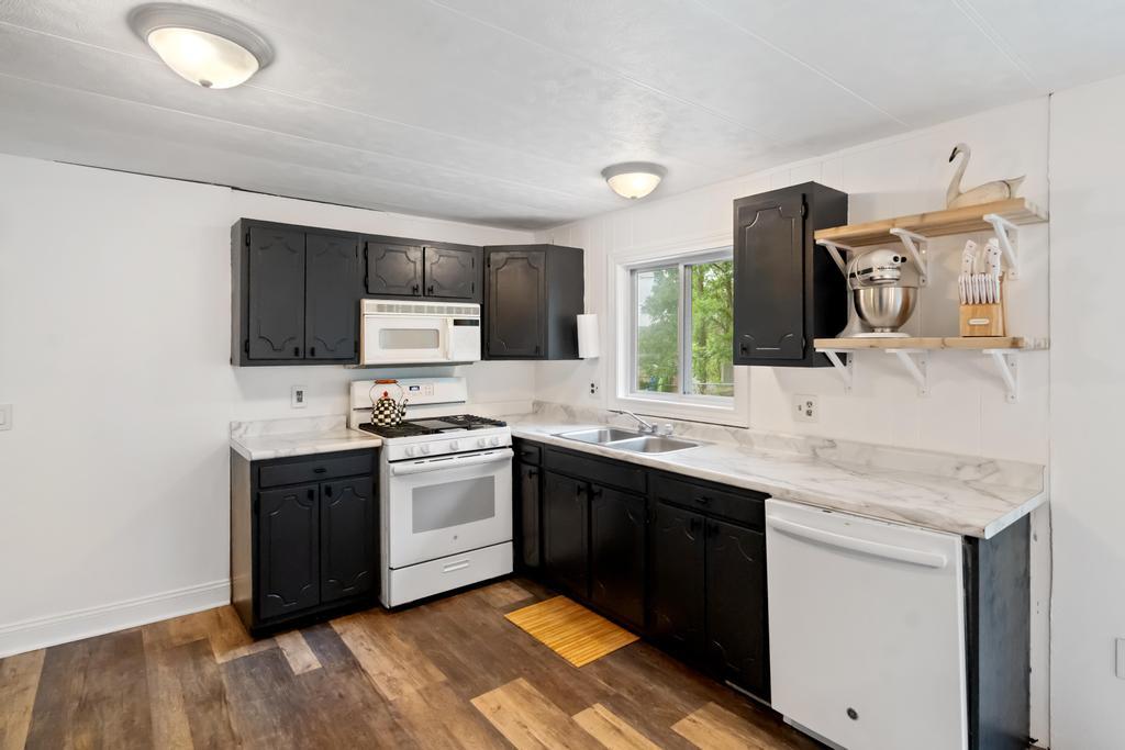 4th image of 1015 West St, Boyne City, MI 49712 | MLS# 70547819