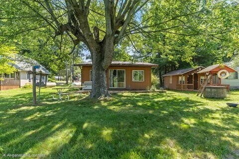 image of 22713 Pogy Lake Dr, Evart, MI 49631 | MLS# 70547825
