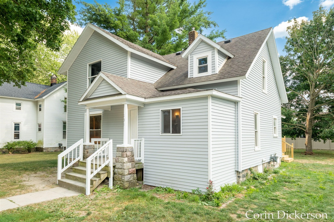 2nd image of 131 Washington St, Sunfield, MI 48890 | MLS# 70547828